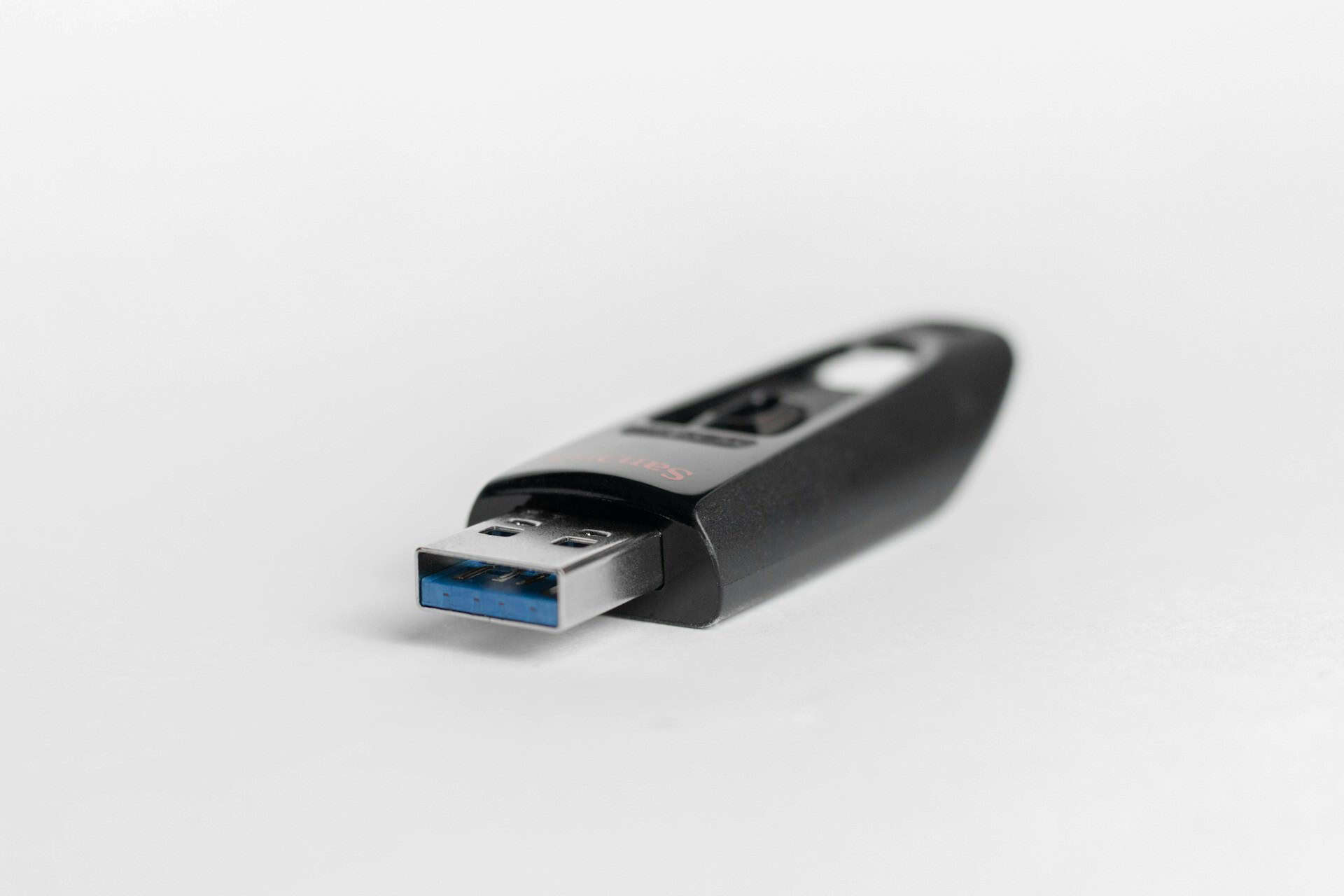USB Flash Drive Security Risks